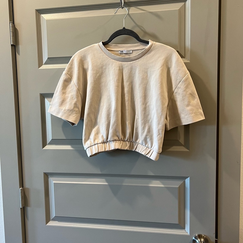 Zara Sinches Crop top